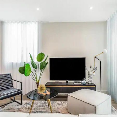Pass The Keys Penthouse Oasis In Trendy Fulham Apartment London Exterior photo